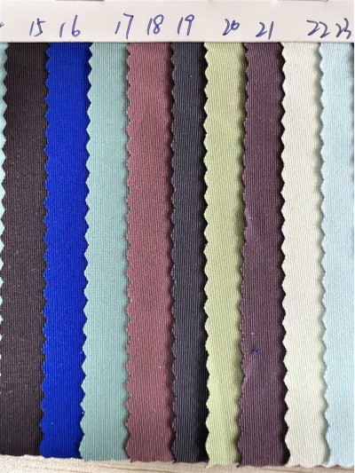 DG-BT  再生超細牛奶絲 成分：88%再生滌綸  12%氨綸  克重：180g/㎡  幅寬：160CM 側面照